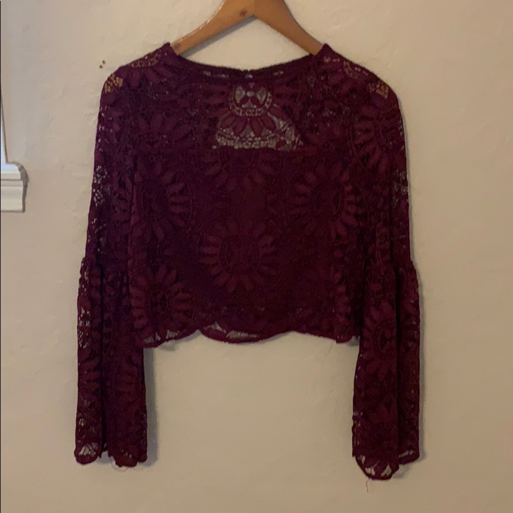 Bell sleeve cropped blouse